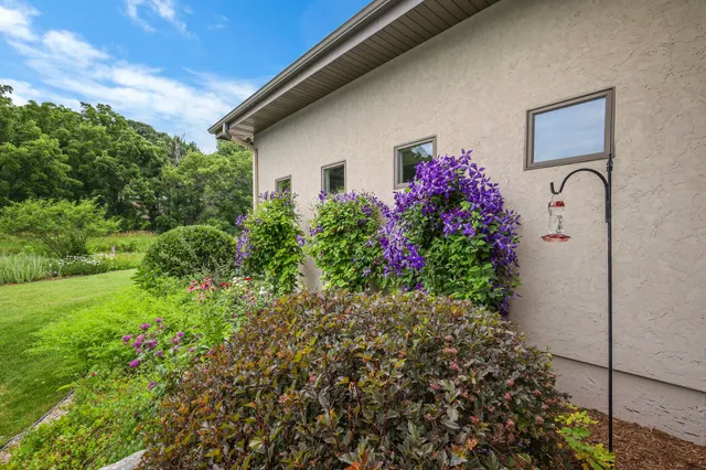 $1,999,500 | 596 Hillcrest Lane, Brooklyn, WI 53521