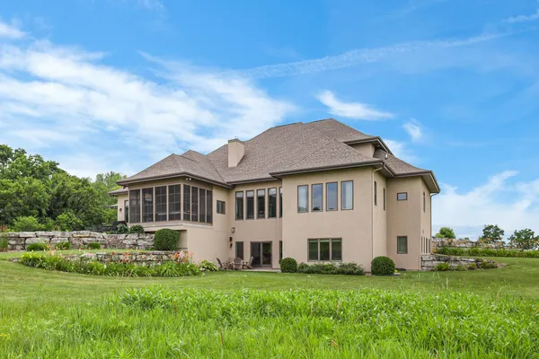 $1,999,500 | 596 Hillcrest Lane, Brooklyn, WI 53521