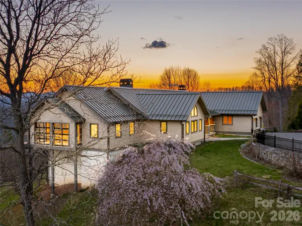 $2,950,000 | 525 Elk Mountain Scenic Highway, Asheville, NC 28804