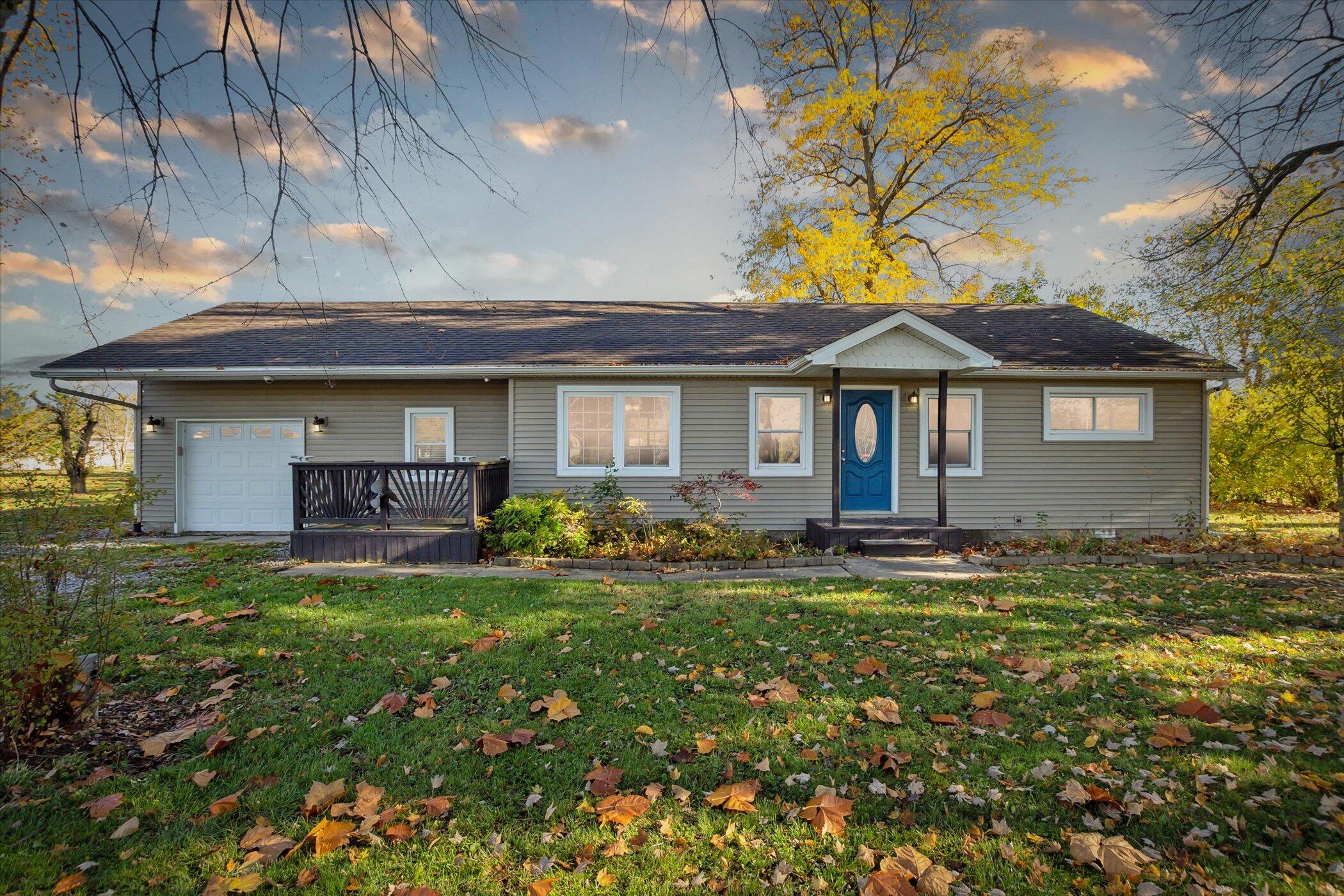 1906 Heiss Road Monroe, MI 48162 - Photo 2 of 32 02-1906-Heiss-Rd-Monroe-MI-48162-WindowS