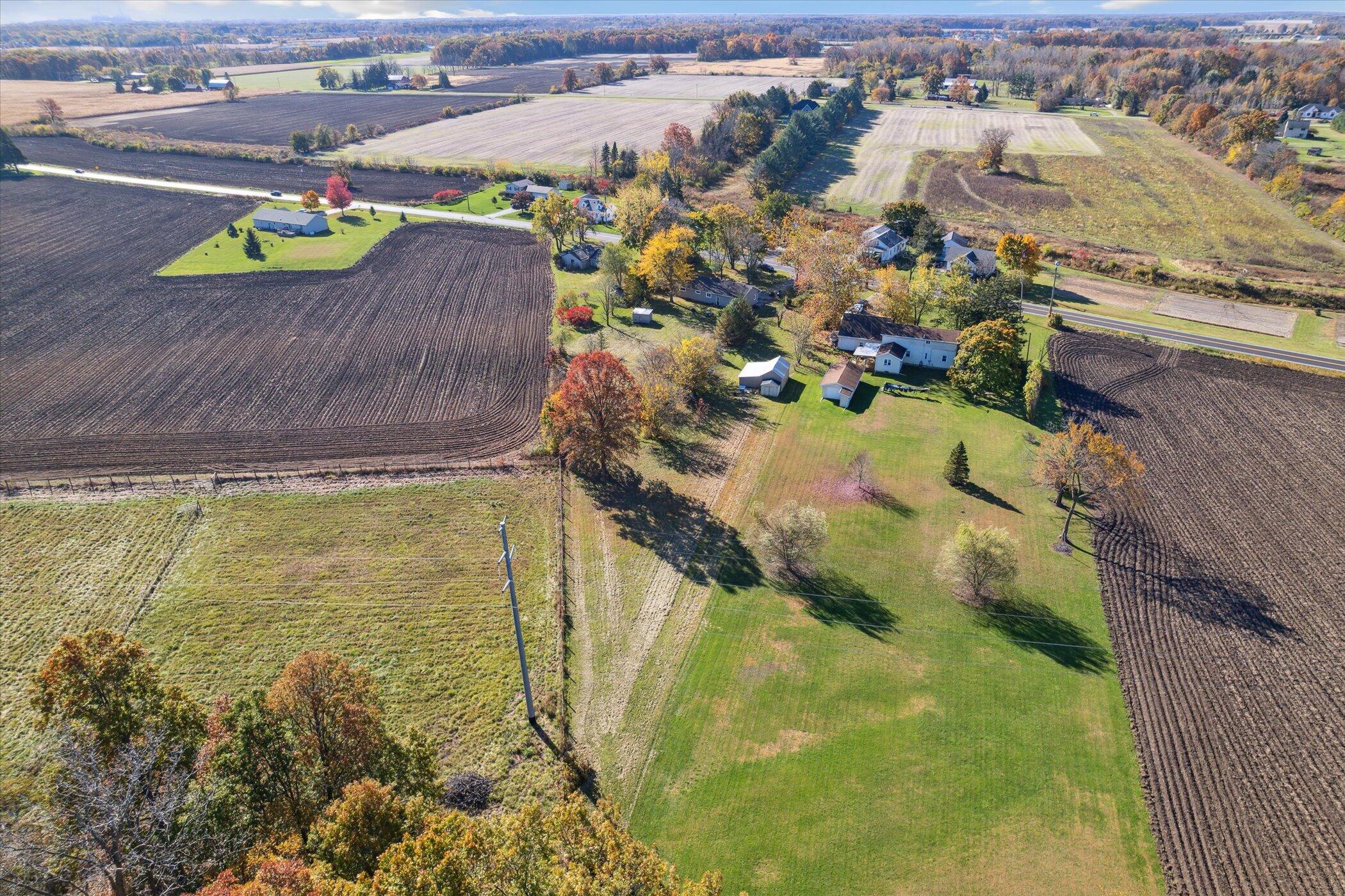 1906 Heiss Road Monroe, MI 48162 - Photo 31 of 32 31-1906-Heiss-Rd-Monroe-MI-48162-WindowS