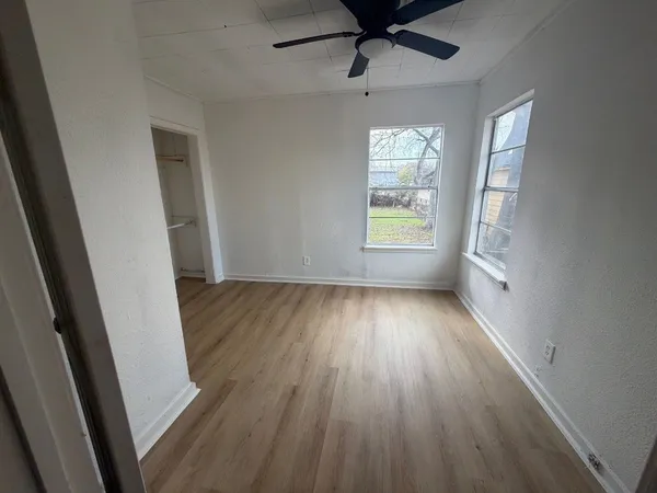 $1,750 | 121 North Spooner Street, Pasadena, TX 77506