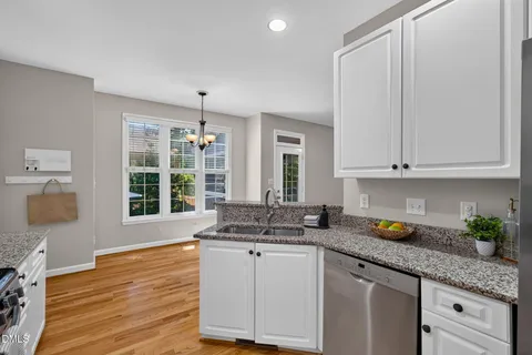 $535,000 | 2411 Fordcrest Drive, Apex, NC 27502