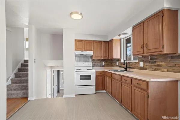 $2,875 | 455 North Oak Street, Lakewood, CO 80226