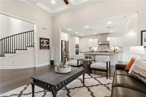 $985,000 | 9603 West 152nd Terrace, Overland Park, KS 66221