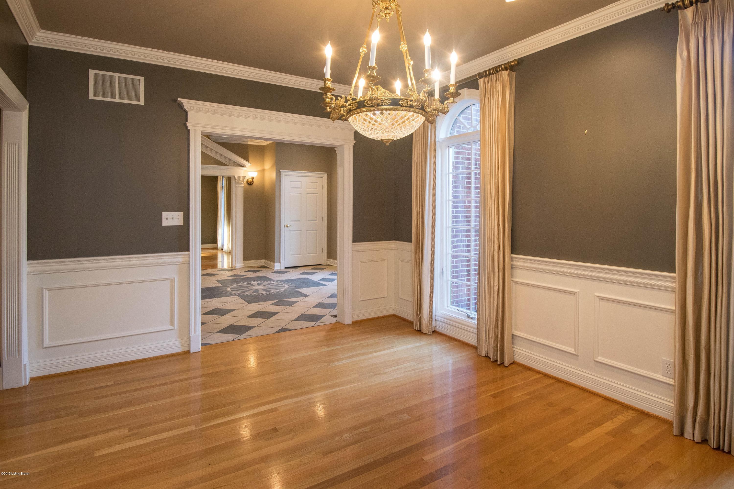 7 Anchorage Pointe Anchorage, KY 40223 - Photo 12 of 62 011_Dining Room