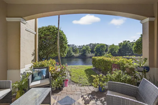 $625,000 | 4511 Artesa Way South, Palm Beach Gardens, FL 33418