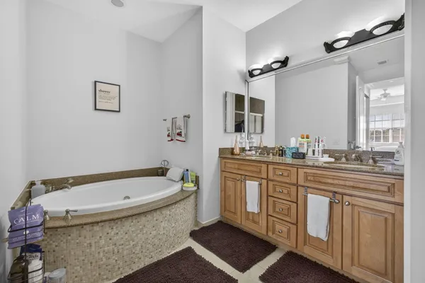 $625,000 | 4511 Artesa Way South, Palm Beach Gardens, FL 33418