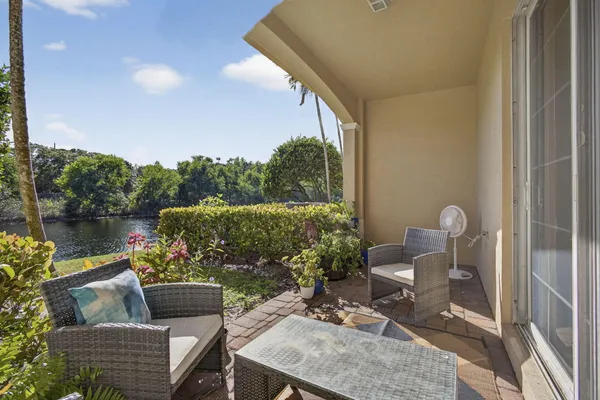 $625,000 | 4511 Artesa Way South, Palm Beach Gardens, FL 33418