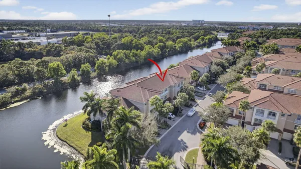 $625,000 | 4511 Artesa Way South, Palm Beach Gardens, FL 33418