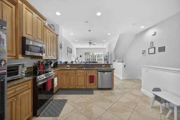 $625,000 | 4511 Artesa Way South, Palm Beach Gardens, FL 33418