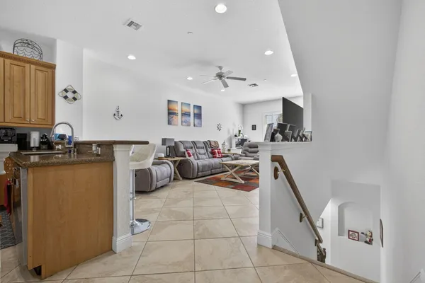 $625,000 | 4511 Artesa Way South, Palm Beach Gardens, FL 33418