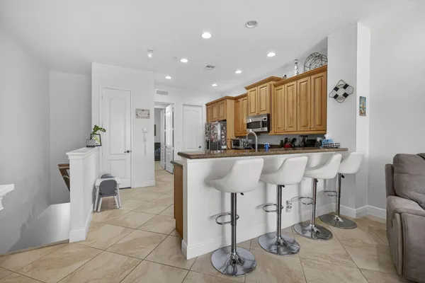 $625,000 | 4511 Artesa Way South, Palm Beach Gardens, FL 33418