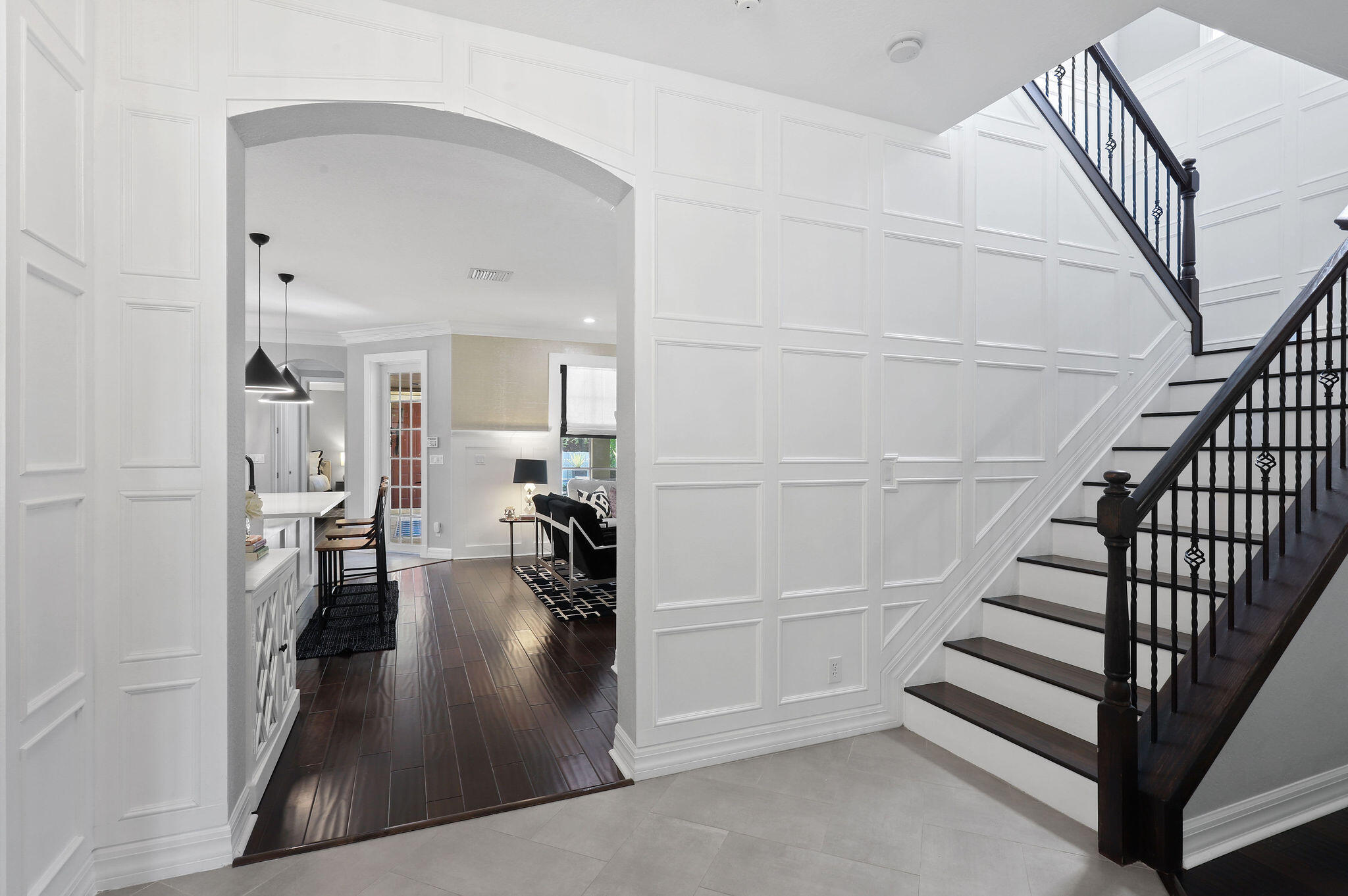 147 Killarney Court Jupiter, FL 33458 - Photo 3 of 68 Entryway