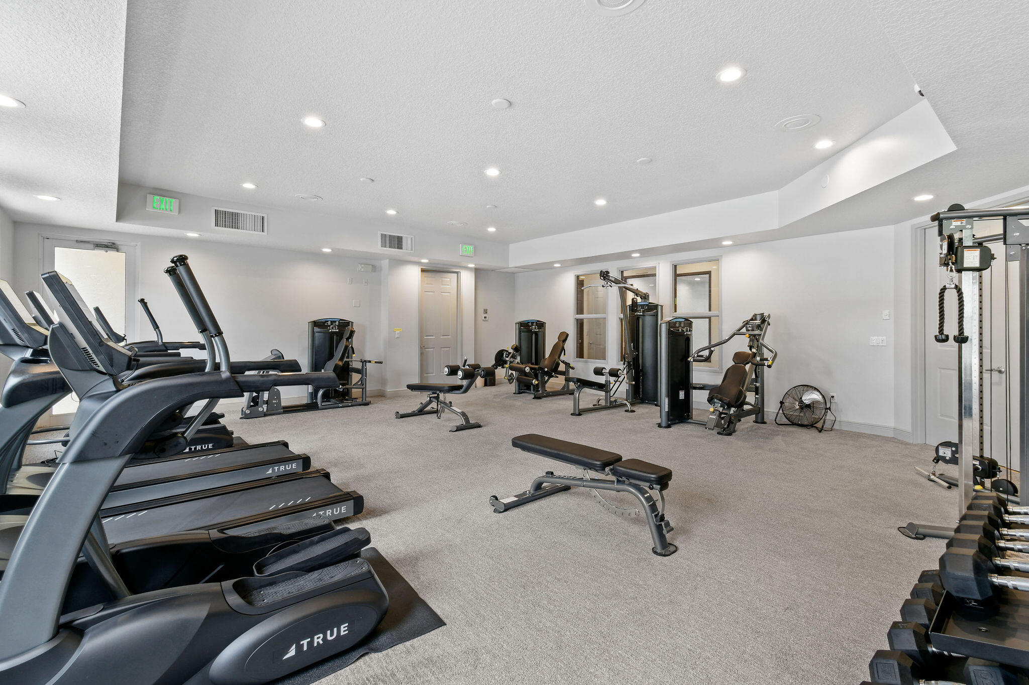 147 Killarney Court Jupiter, FL 33458 - Photo 61 of 68 a view of a room with gym equipment