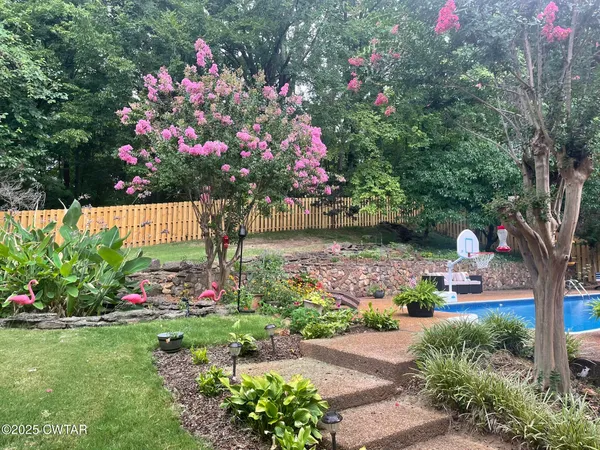 $399,000 | 1031 Dianne Drive, Dyersburg, TN 38024