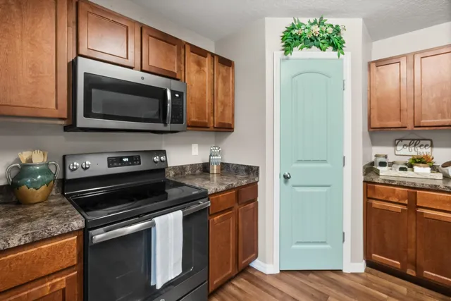 $2,400 | 10 Pickcane Lane, Palm Coast, FL 32164