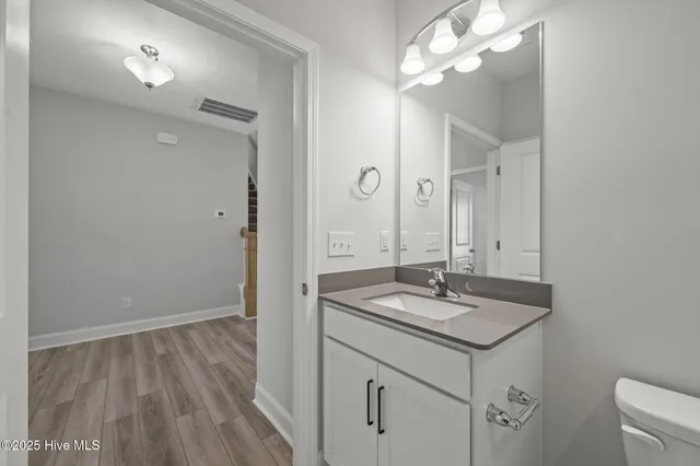 $2,325 | 1022 Terraces Lane, Hampstead, NC 28443