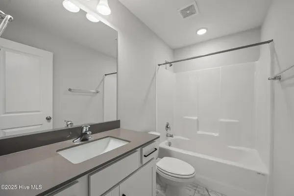 $2,275 | 1022 Terraces Lane, Hampstead, NC 28443