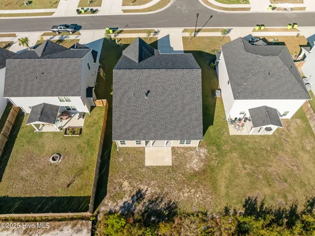 $2,325 | 1022 Terraces Lane, Hampstead, NC 28443