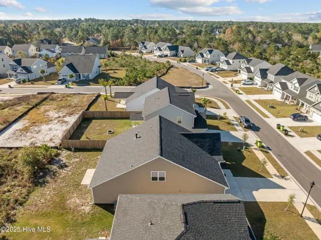 $2,325 | 1022 Terraces Lane, Hampstead, NC 28443