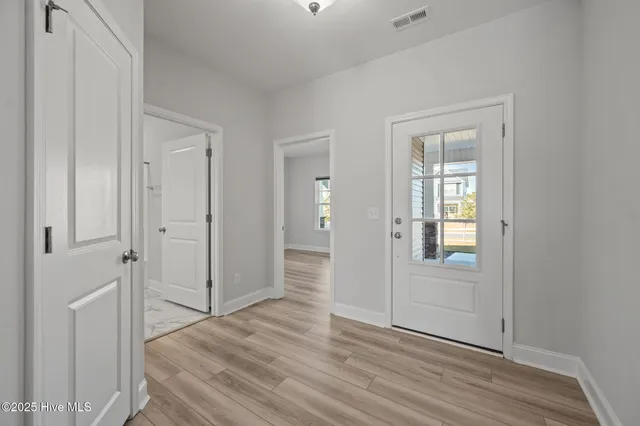 $2,325 | 1022 Terraces Lane, Hampstead, NC 28443