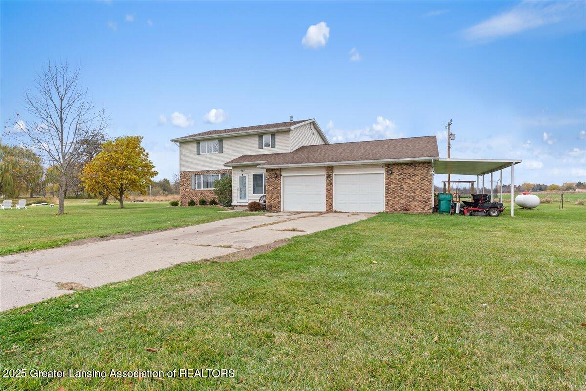 415 Holt Road Williamston, MI 48895 - Photo 4 of 37 04-Media Jett - 04