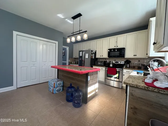 $2,100 | 509 Blue Angel Court, Jacksonville, NC 28540