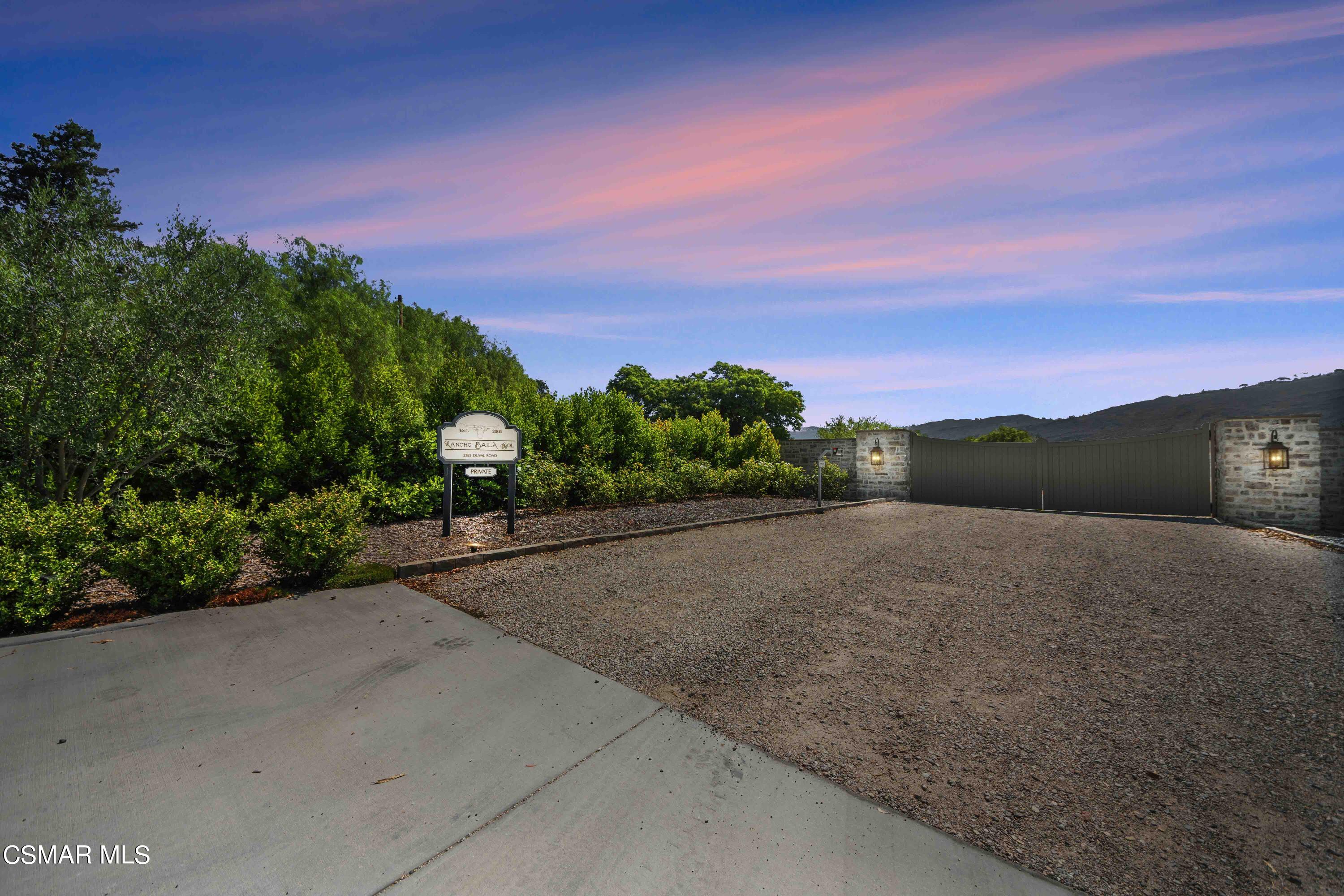 2382 Duval Road Camarillo, CA 93012 - Photo 2 of 85 DSC07179