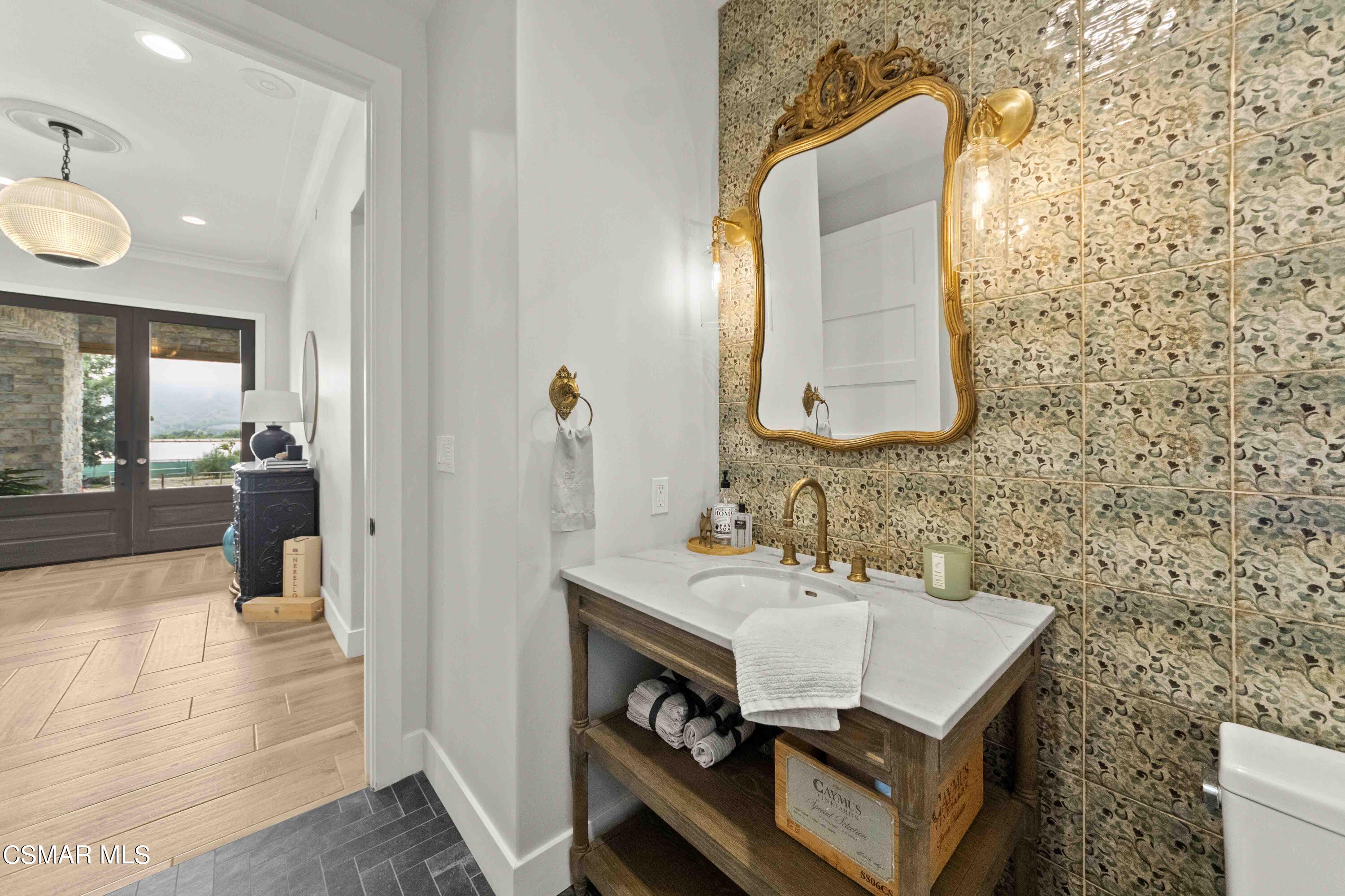 2382 Duval Road Camarillo, CA 93012 - Photo 42 of 85 DSC06521