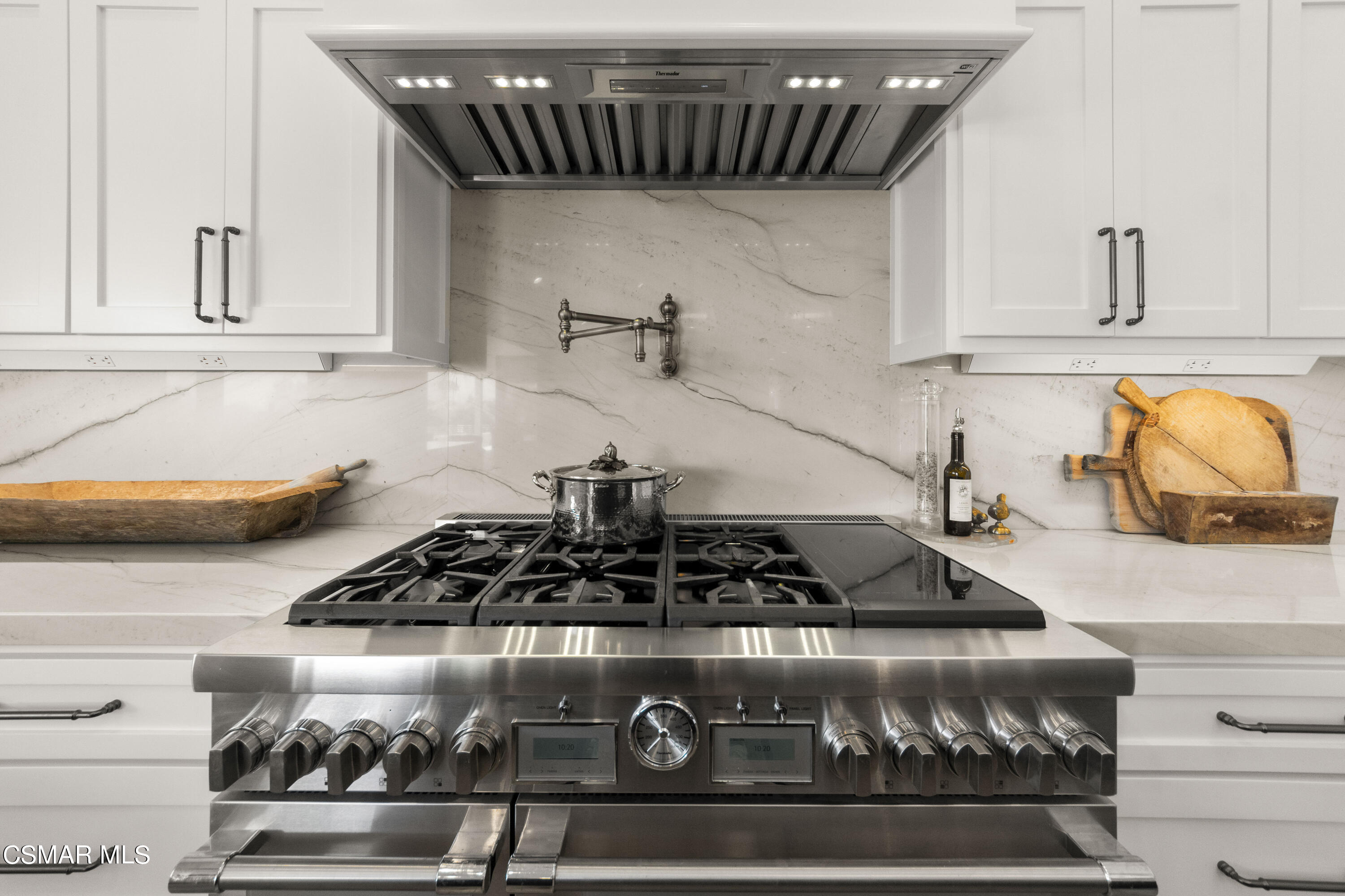 2382 Duval Road Camarillo, CA 93012 - Photo 9 of 85 DSC06828