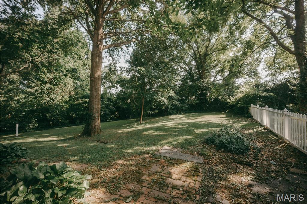 324 Penn Street Belleville, IL 62223 - Photo 4 of 20