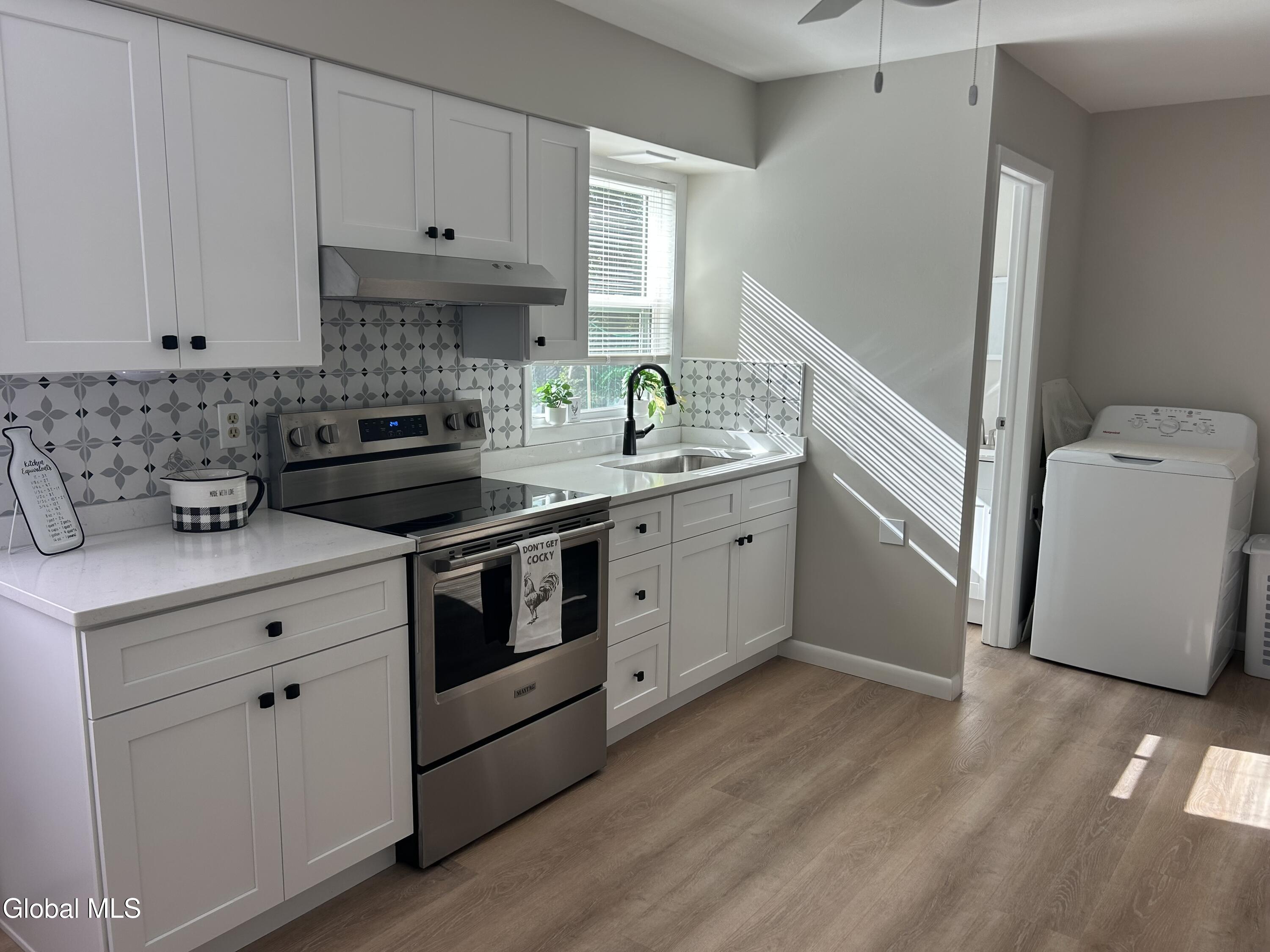 496 Old Niskayuna Road, Unit A Colonie, NY 12110 - Photo 11 of 20 IMG_3484