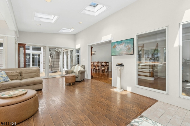 1179 Blazo Terrace Mountainside, NJ 07092 - Photo 13 of 41