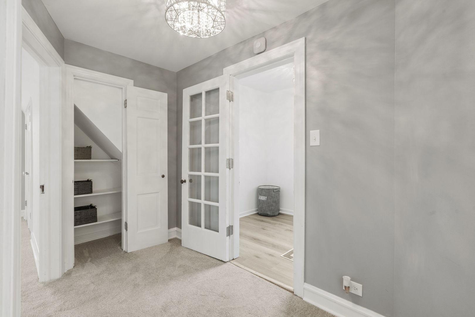 1600 Pine Road Homewood, IL 60430 - Photo 17 of 28 wooden floor in an empty room and a bathroom