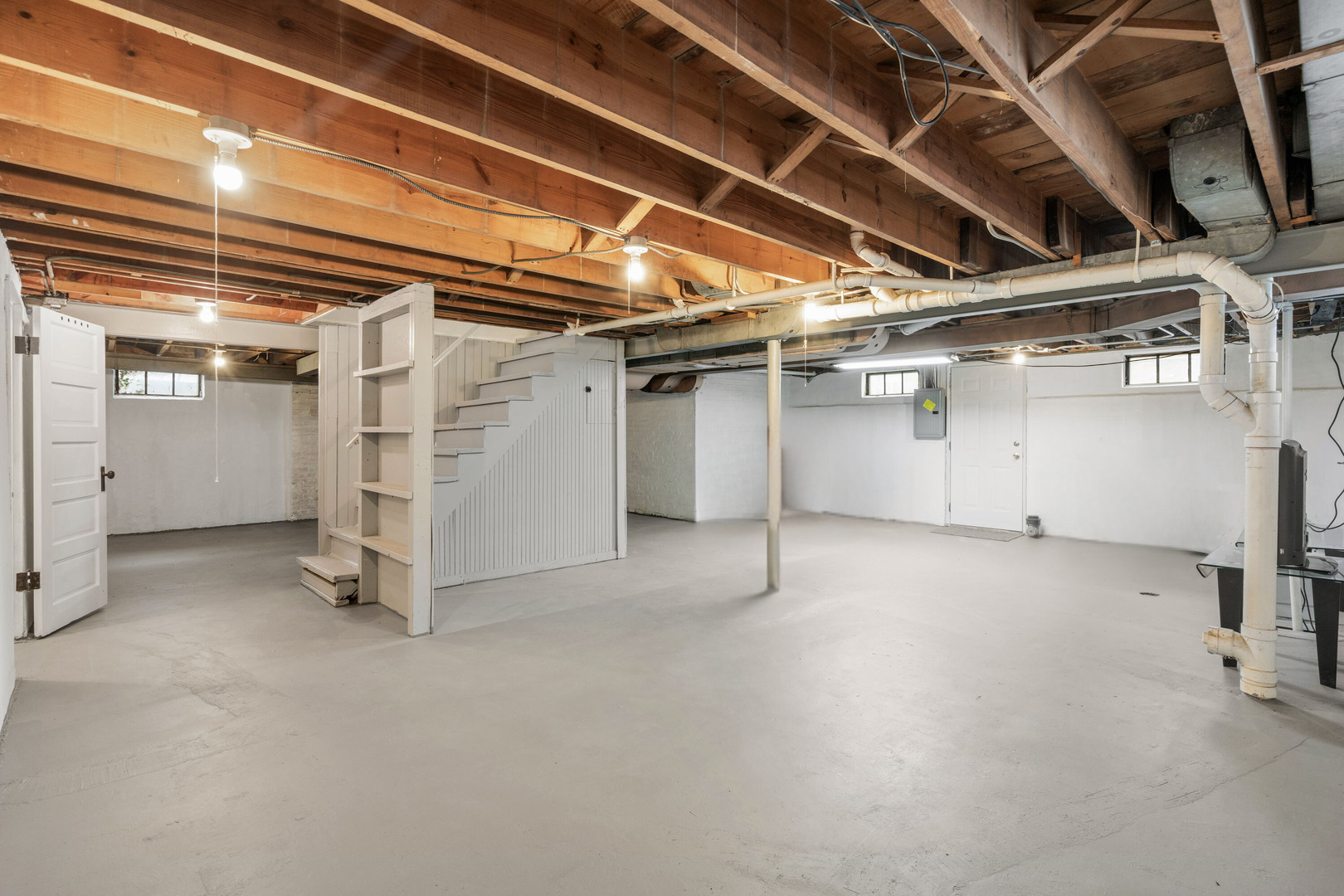 1600 Pine Road Homewood, IL 60430 - Photo 19 of 28 a view of empty room with white walls