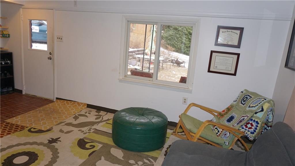 1414 Ridge Road Jeannette, PA 15644 - Photo 3 of 24 Family Room