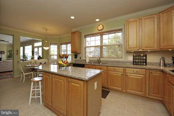 8192 Pohick Stream Place Springfield, VA 22153 - Photo 13 of 29 Kitchen
