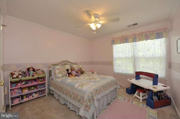 8192 Pohick Stream Place Springfield, VA 22153 - Photo 19 of 29 Bedroom