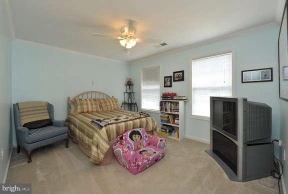 8192 Pohick Stream Place Springfield, VA 22153 - Photo 20 of 29 Bedroom