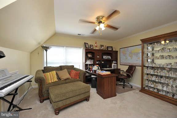 8192 Pohick Stream Place Springfield, VA 22153 - Photo 21 of 29 Bedroom