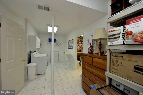8192 Pohick Stream Place Springfield, VA 22153 - Photo 29 of 29 Interior (General)