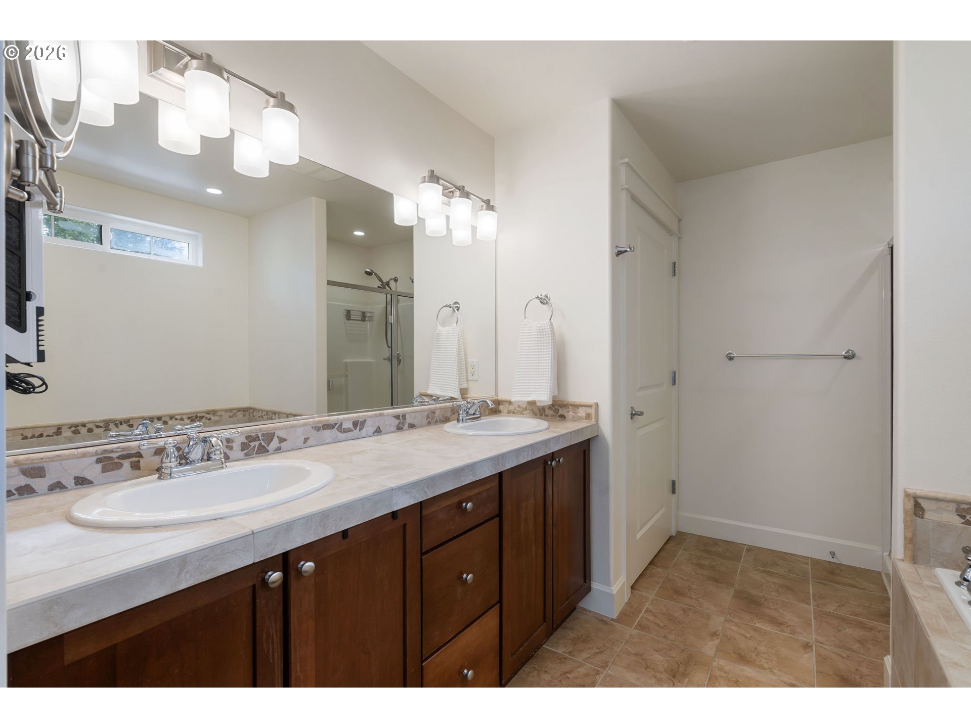 19329 Southeast 14th Way Camas, WA 98607 - Photo 26 of 40