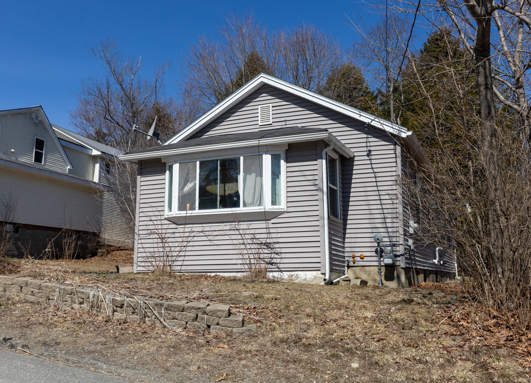 85 Lincoln Street Old Town, ME 04468 - Photo 4 of 30 Front of house