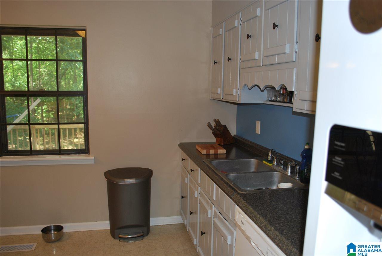 1111 Henry Drive Alabaster, AL 35007 - Photo 6 of 35