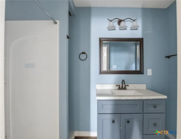 $289,900 | 680 East Frontage Road, Victoria, TX 77905