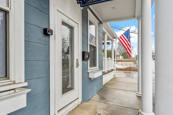 $1,950 | 113-115 Main Street, Unit 1, Pepperell, MA 01463