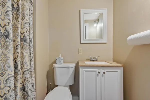 $1,950 | 113-115 Main Street, Unit 1, Pepperell, MA 01463