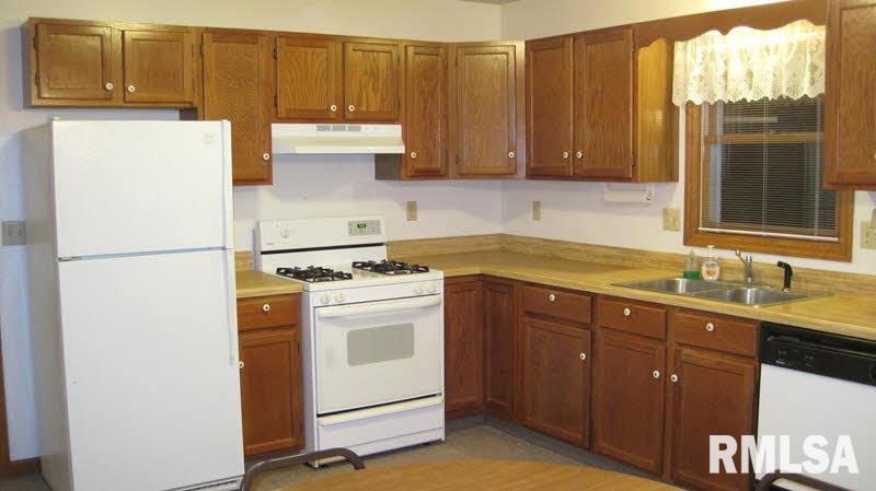 118 West Sycamore Street Ridgway, IL 62979 - Photo 8 of 9 Gallery Image 8