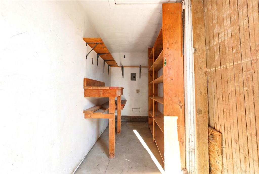 292 East George Street Banning, CA 92220 - Photo 17 of 31 Garage Storage